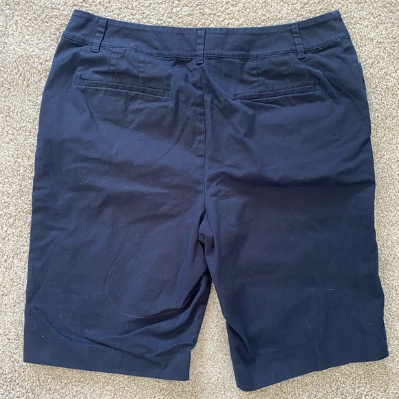 Talbots‎ Womens Navy Blue Shorts 8 Bermuda Perfect Everyday Preppy Causal Beach - Picture 4 of 11